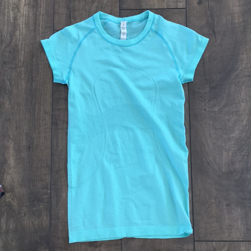 Lululemon shift tech short sleeve crew shirt